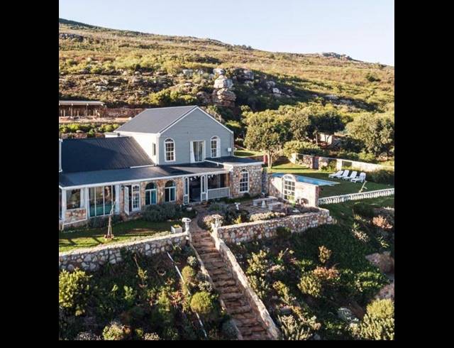 5 BEDROOM PROPERTY TO RENT IN SAN MICHEL